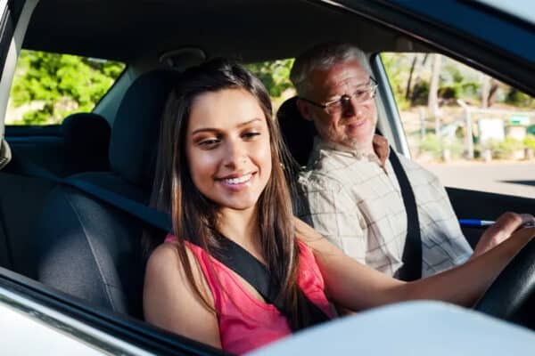 Refresher driving courses Southampton 800x533 1